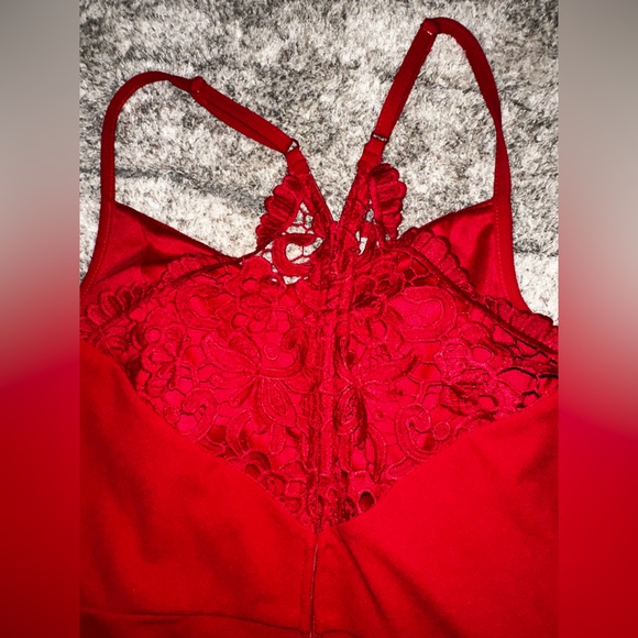 Elegant Red Women's Pants - Picture 5 of 8